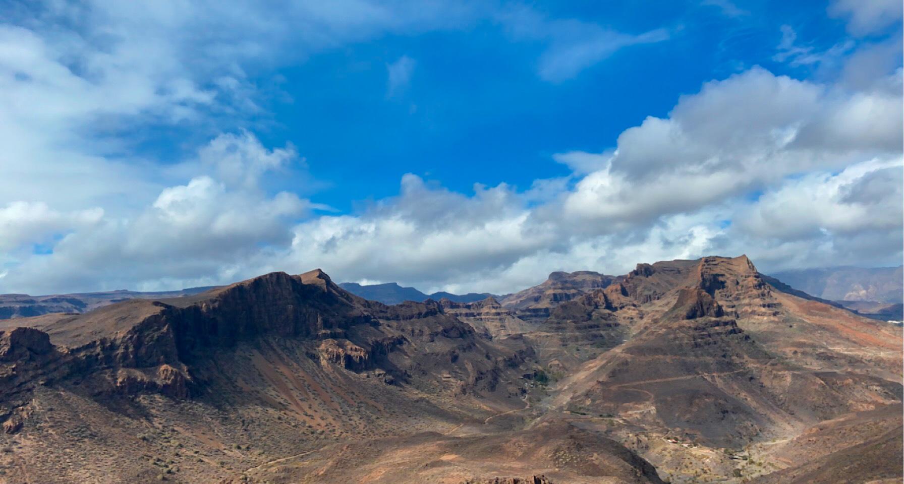 Gran Canaria z razgibano gorsko pokrajino in razgledi v notranjosti otoka