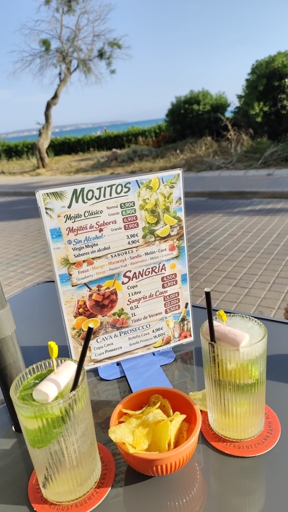 https://pocitnice.si/assets/images/content/Mallorca_koktelji.jpeg