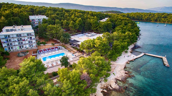 Hvar labranda pocitnice