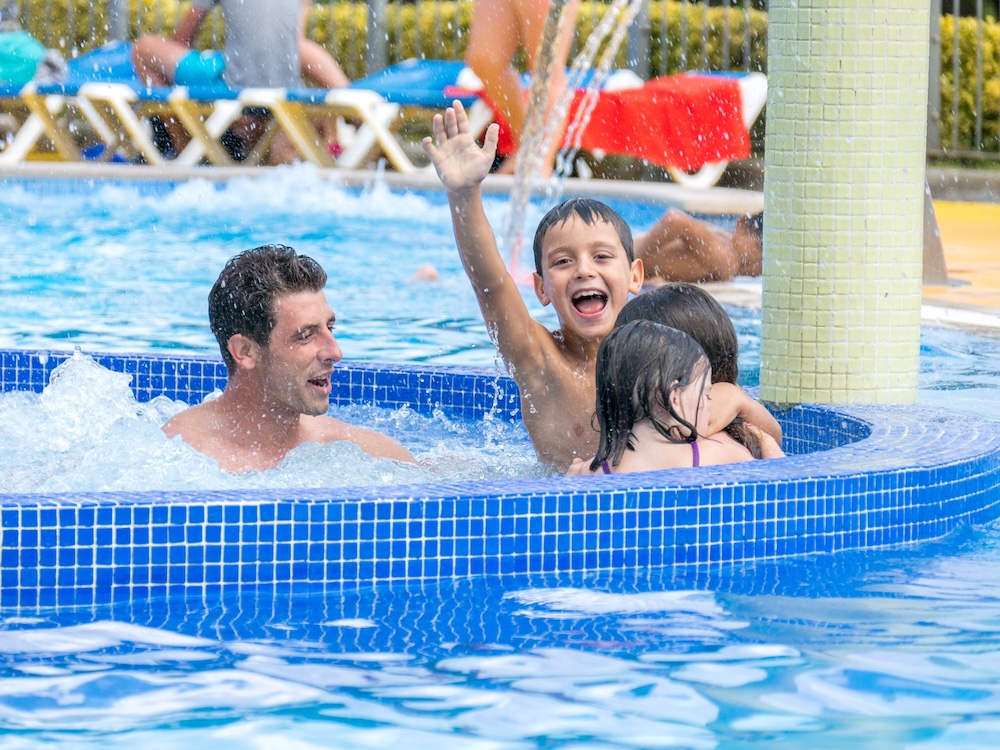 Family Lagoon v Water World Lloret de Mar
