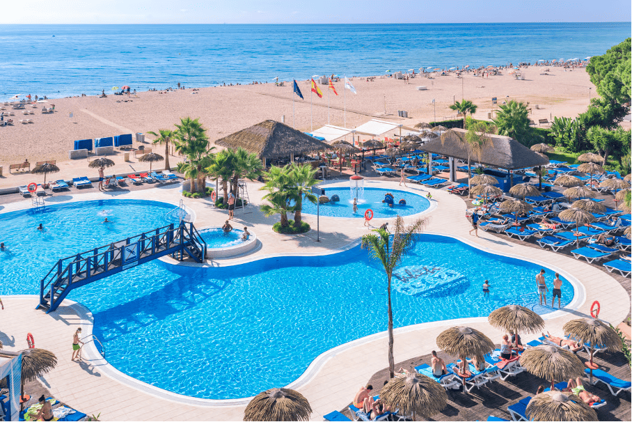 Tahiti Playa Hotel Suites v Santa Susanni ob peščeni plaži