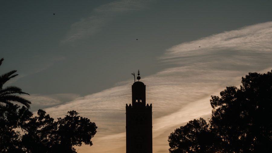 Mošeja Koutoubia in večerni razgledi na Marakeš