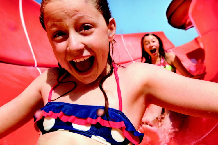 PortAventura Caribe Aquatic Park v Španiji z družinskimi atrakcijami in bazeni