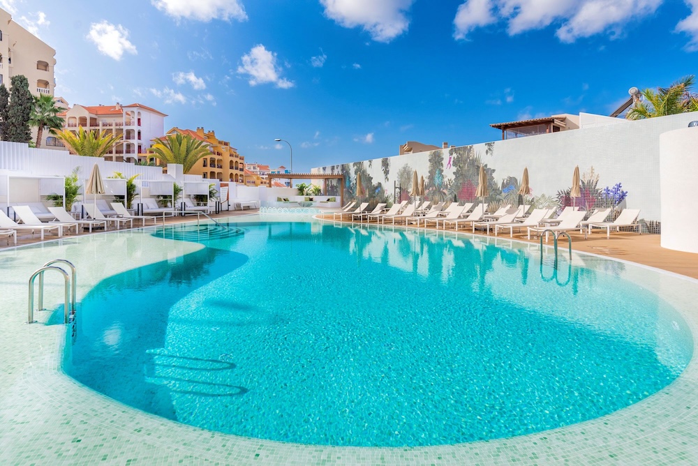 Tenerife – plaža in mirno kopanje, idealno za družine na jugu otoka