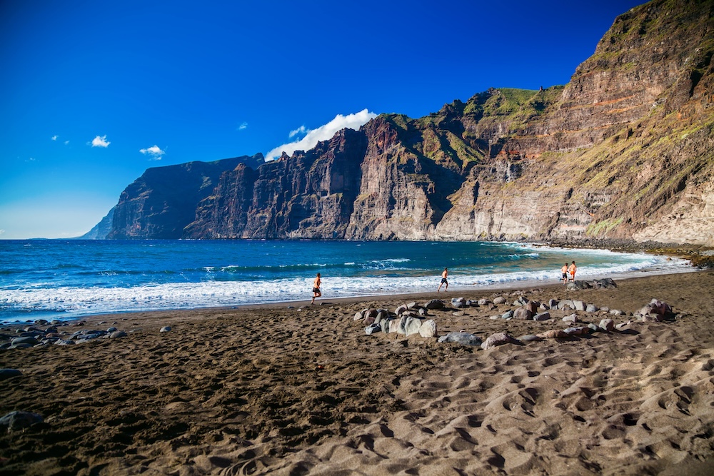 Tenerife pozimi – prijetne temperature in sončne plaže v času evropske zime