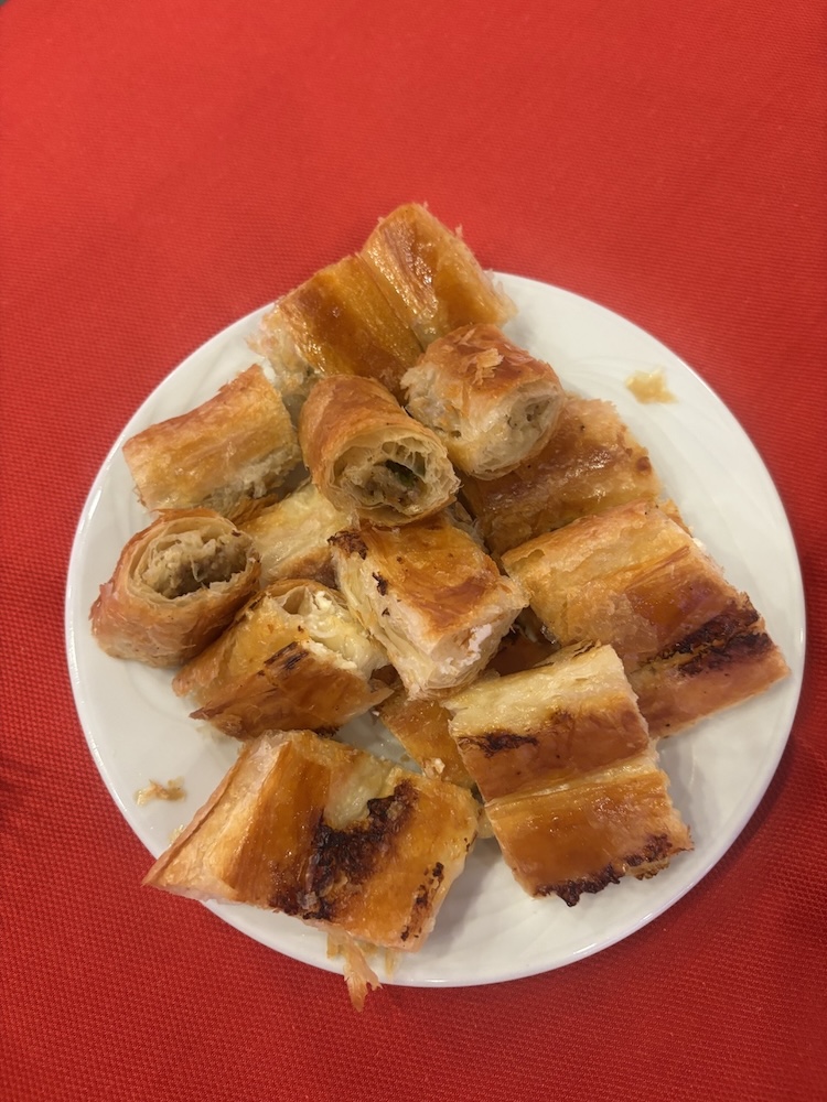 Tradicionalna turška hrana v lokalni restavraciji